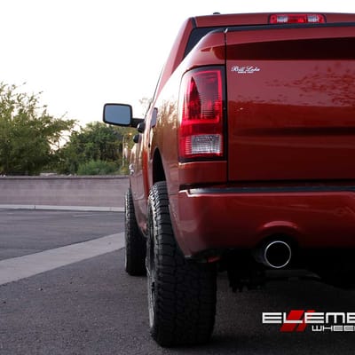 20x9 XD Series XD811 Rockstar Black on 2013 Dodge Ram 1500 w/ specs
