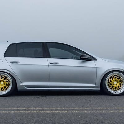 18 inch Regen5 R32 Brushed Gold w/ Polished Lip on 2013 Volkswagen Golf