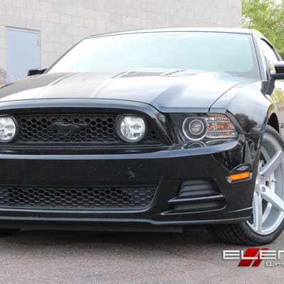 20 inch Staggered Rovos Durban Wheels on 2013 Ford Mustang w/ Specs