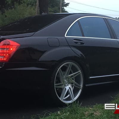 22 inch Staggered Blaque Diamond BD-1 Silver w/ Polished Face on 2010 Mercedes Benz S550 w/ Specs