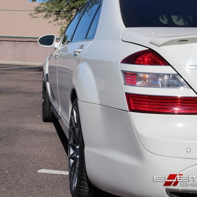 20x9 Ace Devotion Mica Gray Machined Tips on 2009 Mercedes S550 w/ Specs