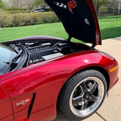 Staggered 18x9.5 | 19x11 Weld Performance Ventura S104 Gloss Black Milled Machined (Rotary Form) on Chevrolet 2005-2013 Chevrolet Corvette C6
