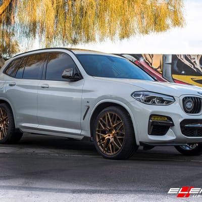 Staggered 21 Inch Rohana RFX10 on a 2019 BMW X3 M40i