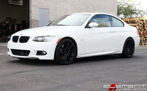 19 inch Staggered Niche Essen Matte Black M147 on a 09 BMW 335i w/ Specs