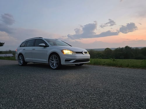 19 inch Rotiform FLG Gloss Silver on 2019 VW Golf Sportwagen