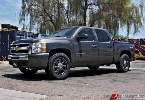 20x9 Moto Metal MO984 Matte Gray w/ Gloss Black Inserts on a 2010 Chevy Silverado 1500 w/ Specs