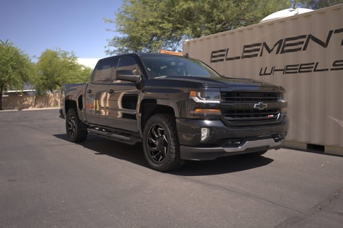 20 Inch Fuel Off-Road Reaction in Gloss Black Milled D753 on a 2018 Chevrolet Silverado 1500