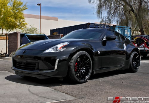19 inch Staggered Klutch KM20 Gloss Black on a 2014 Nissan 370Z w/ Specs