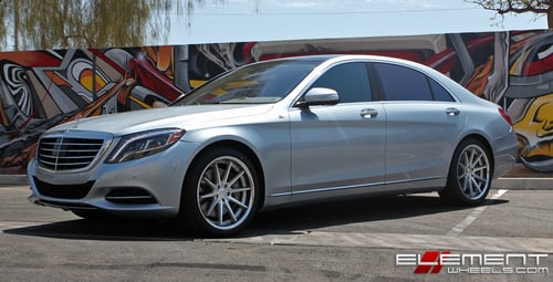 20x9 Ferrada FR4 Machine Silver w/ Chrome Lip on a 2015 Mercedes Benz S550 Sedan w/ Specs
