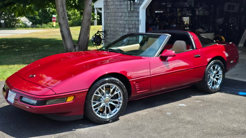 17 inch Factory Reproduction FR22 in Chrome on a 1995 Chevrolet Corvette C4