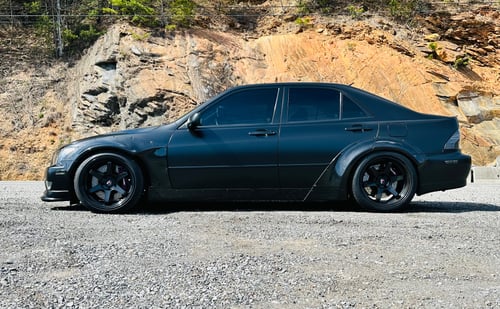 Staggered 18 inch Miro 398's in Custom Powdercoat (City Lights) on a 2002 Lexus IS300