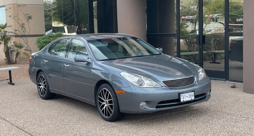 18x8 Inch Touren TR60 Gloss Black Machined Face on a 2005 Lexus ES330