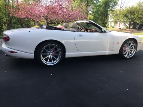 20 Inch Staggered Black Diamond BD-23's in Gloss Silver w/ Machined Lip on a 2006 Jaguar XK8