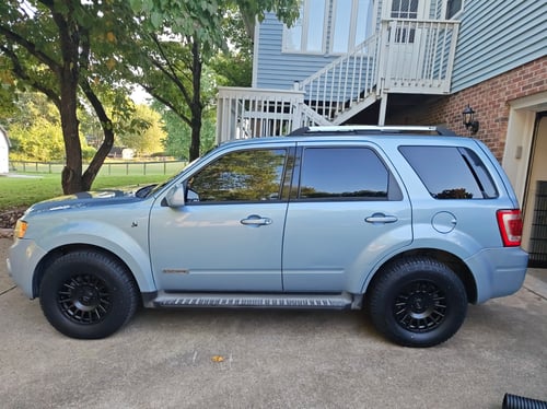 16 inch Method Race MR707 in Matte Black on a 2008 Ford Escape