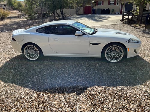 Staggered 20 inch Element Forged ME-1 in Gloss Silver on a 2012 Jaguar XKR