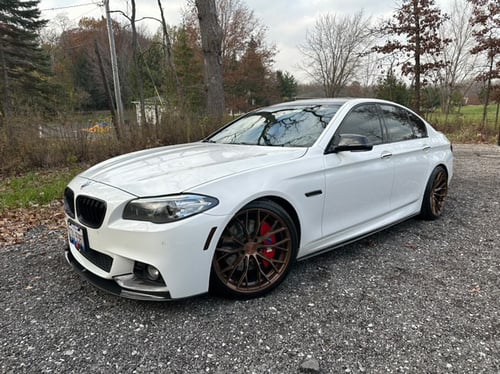 20 Staggered Ferrada FR9 in Brushed Cobre on a 2014 BMW 5 Series X-Drive