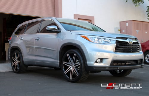 Lexani Johnson 22 inch on 2014 Toyota Highlander w/ Specs