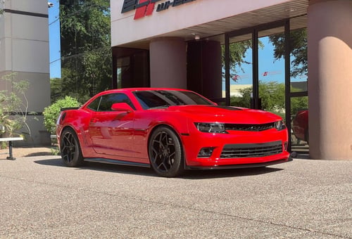 20 Inch Staggered MRR M228's in Gloss Black on a 2015 Chevrolet Camaro SS
