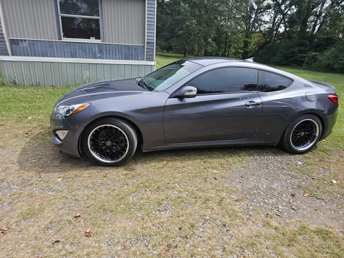Staggered 18 inch MRR GT1's in Black w/ Machined Lip on a 2015 Hyundai Genesis Coupe