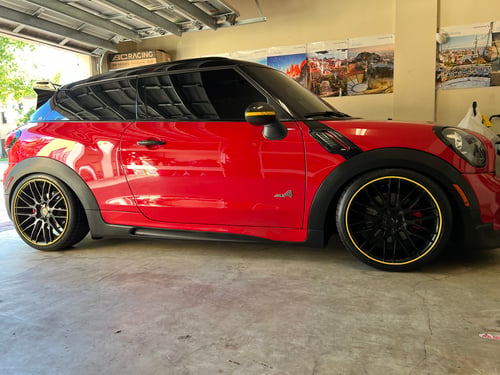 19 inch Savini BM13's in Gloss Black on a 2015 Mini Paceman