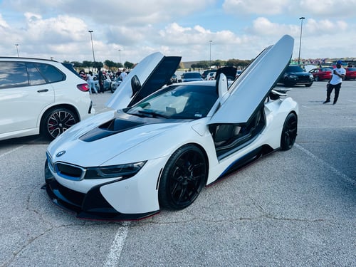 21 inch Staggered Vossen HF-5's in Satin Black on a 2016 BMW i8