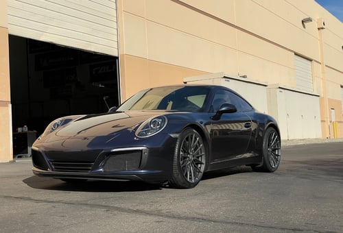 20 Staggered Variant Rian's in Gloss Gunmetal on a 2017 Porsche 911 Carrera 991