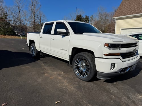 22 inch OE Concepts C36's in Chrome on a 2018 Chevrolet Silverado 1500