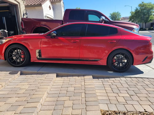 Staggered 20 inch Ferrada FR2's in Matte Black w/ Gloss Black Lip on a 2021 Kia Stinger GT