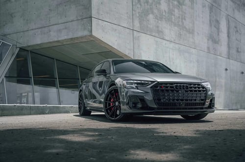 22 inch Curva Concepts CFF46 in Gloss Black on a 2022 Audi S8