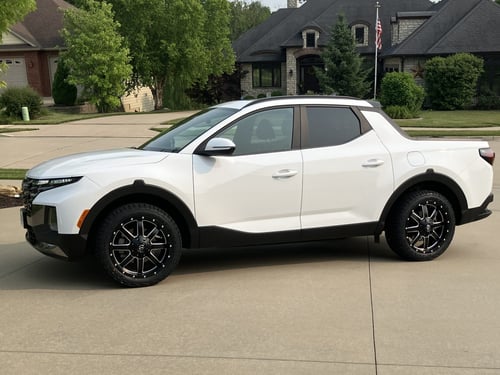 20 inch Fuel Off-road Maverick Matte Black w/ Milled Accent D538 on a 2022 Hyundai Santa Cruz