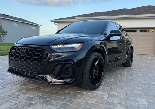 20 inch Savini BM14 in Gloss Black on a 2023 Audi SQ5
