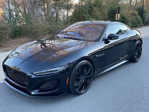 20 Staggered Ace Alloy AFF09 in Gloss Black on a 2024 Jaguar F-Type V8