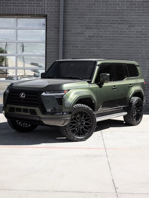 22 inch Vossen HF6-3 in Gloss Black on a 2025 Lexus GX550