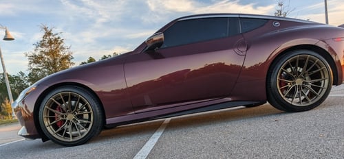 20 inch Staggered Variant Rian's in Gloss Bronze on a 2024 Nissan Z