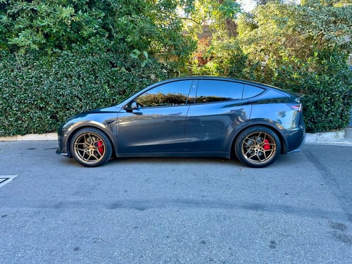 20 inch Rohana RFX11's in Brushed Bronze on a 2024 Tesla Model Y Performance