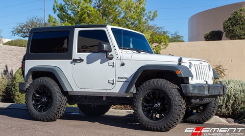18 inch  Fuel Off-Road Vapor All Matte Black D560 on 2014 Jeep Wrangler JK 2dr Sport