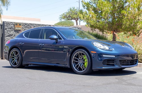 20 inch Staggered Variant Krypton Super Black Chrome on a 2015 Porsche Panamera SE Hybrid