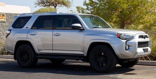 17 inch Level 8 Off-Road Slingshot Matte on a 2016 Toyota 4 Runner