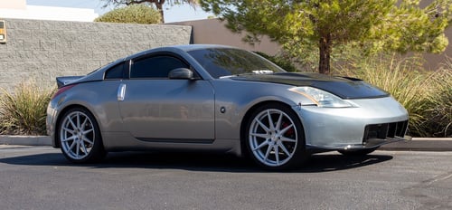 20 inch Varro VD10 Matte Silver Brushed Face on a 2003 Nissan 350Z (Base)