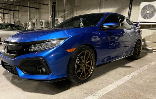 18 inch Option Lab R716 Formula Bronze on a 2019 Honda Civic Hatchback Sport
