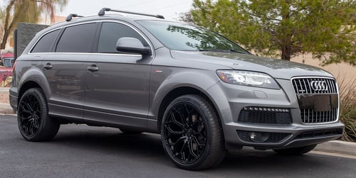 22 inch Gianelle Monte Carlo Gloss Black on a 2013 Audi Q7