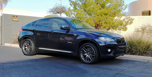 20 inch Staggered Beyern Autobahn Gloss Gunmetal on a 2012 BMW X6