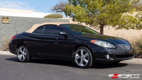 18 inch Foose Legend Chrome F105 on a 2005 Toyota Camry Solara