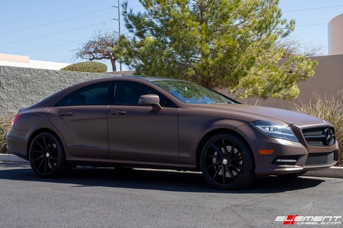 20 inch Staggered Savini Black Di Forza BM15 Gloss Black on a 2014 Mercedes Benz CLS550