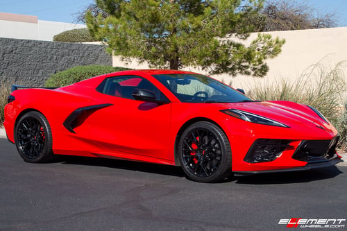 19/20 inch Staggered Variant Radon Gloss Piano Black on a  2020 Chevrolet Corvette C8