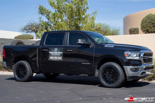 20 inch Vossen HF6-3 Gloss Black on a 2019 Dodge Ram 1500