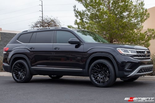 22 inch Rotiform JDR Matte Black on a 2021 Volkswagen Atlas