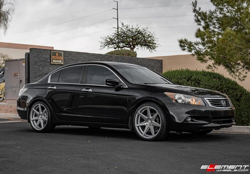 20 inch Rohana RC7 Machine Silver on a 2010 Honda Accord