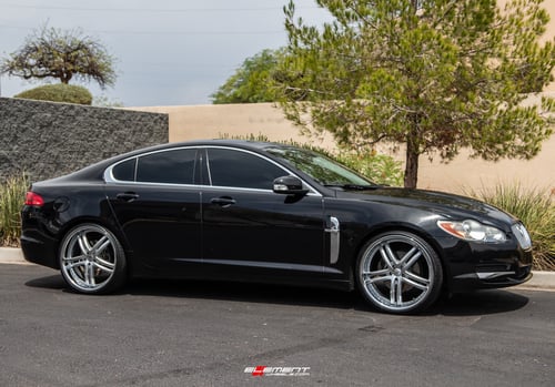 22 inch XIX X15 Silver Machined w/ Chrome Stainless Steel Lip on a 2009 Jaguar XF AWD