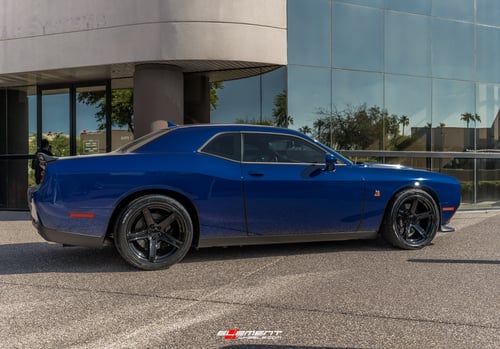 20 inch Staggered Dodge Hellcat HC2 Replica Wheel Gloss Black FR77 on a 2021 Dodge Challenger RWD